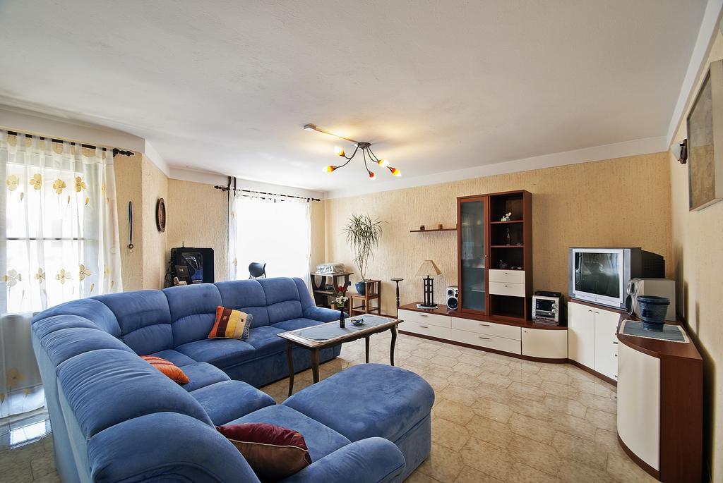 Apartments Elda Ровінь Номер фото