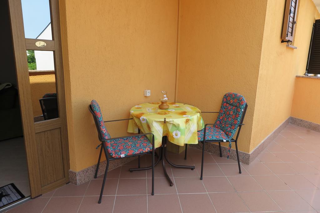 Apartments Elda Ровінь Екстер'єр фото