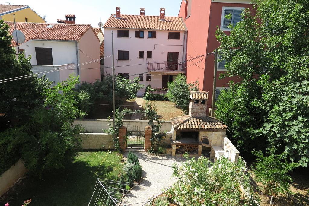 Apartments Elda Ровінь Екстер'єр фото