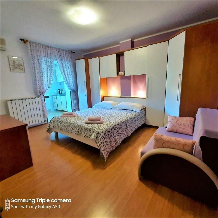 Apartments Elda Ровінь Екстер'єр фото